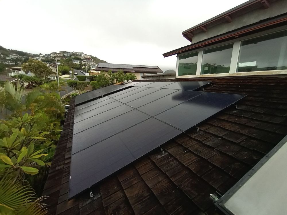 26panel installation on woodshake roof(Waialae lki,Oahu)Jan25,2024